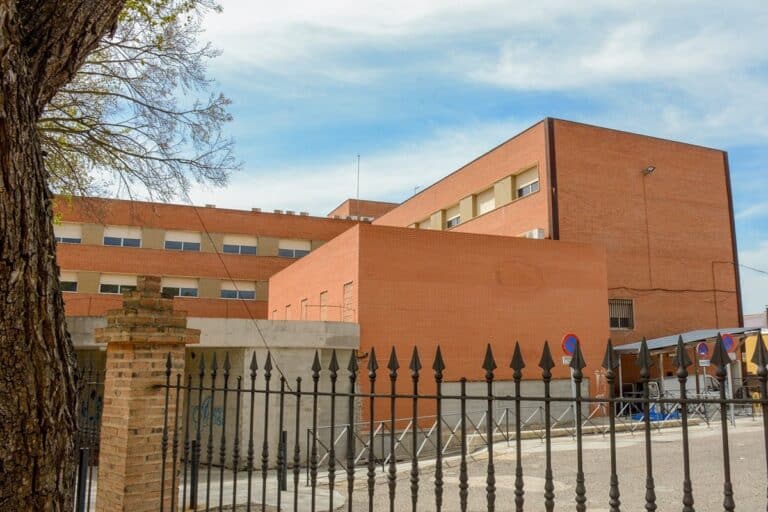 Alcalde de Tomelloso insta a la Junta a cerrar y sellar el centro de salud 'Virgen de las Viñas' tras quedar en desuso