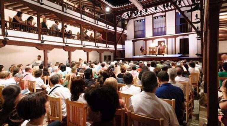 Festival Almagro premiará a Cristina Hoyos y Juan Echanove y programa a El Brujo o Ron Lalá en un cartel con 20 estrenos