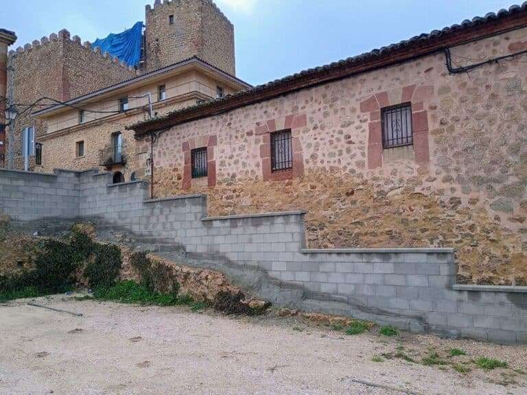 PP de Sigüenza solicita a Patrimonio que se pronuncie sobre la "chapuza" del parking para residentes en el casco antiguo