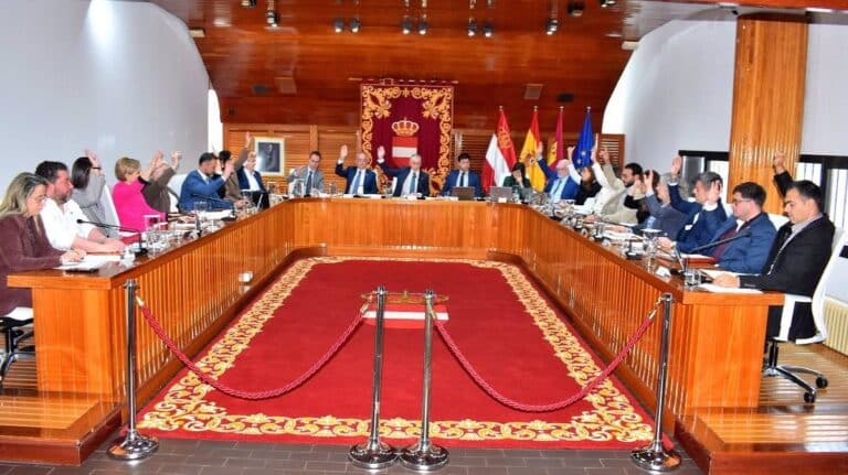 El equipo de Gobierno de Puertollano reserva otros 4 millones para pagar deuda y el PSOE pide más inversiones