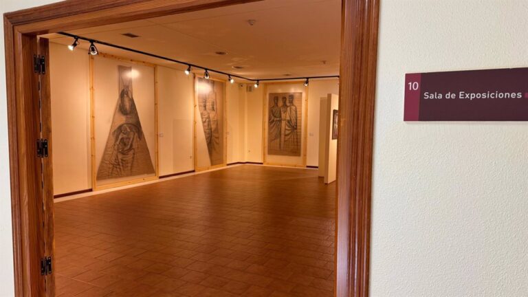 El museo López-Villaseñor dedica una nueva sala permanente a la pintura mural del autor ciudadrealeño