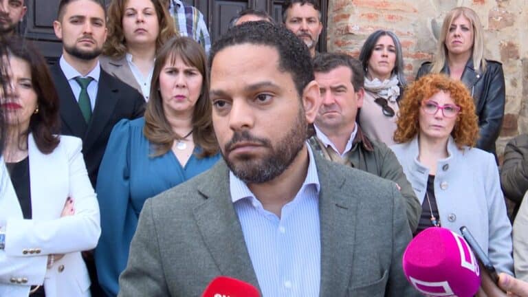 VÍDEO: Garriga se pregunta qué hará el Gobierno para "liberar" a los españoles de la "asfixia" de los aranceles de Trump