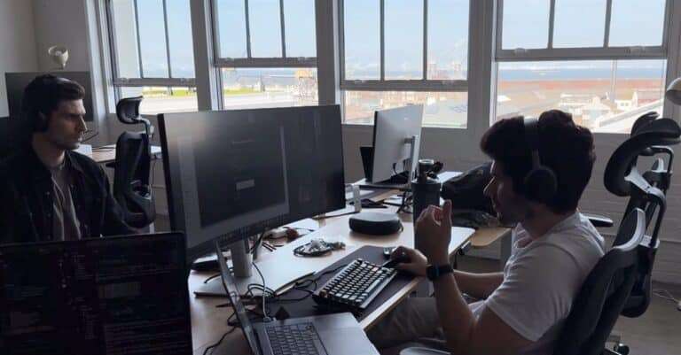 HappyRobot, la startup alcarreña que triunfa en Silicon Valley con su IA para atender llamadas