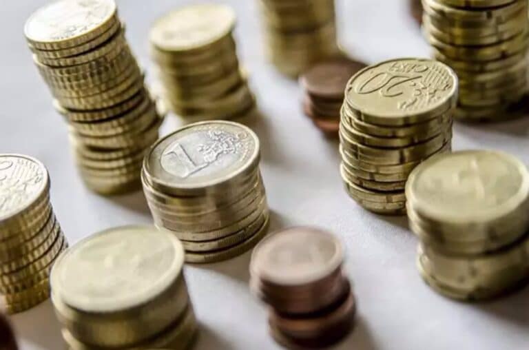 La AIReF mejora tres décimas las previsiones de déficit de C-LM para este año y prevé que sea del 0,1% del PIB