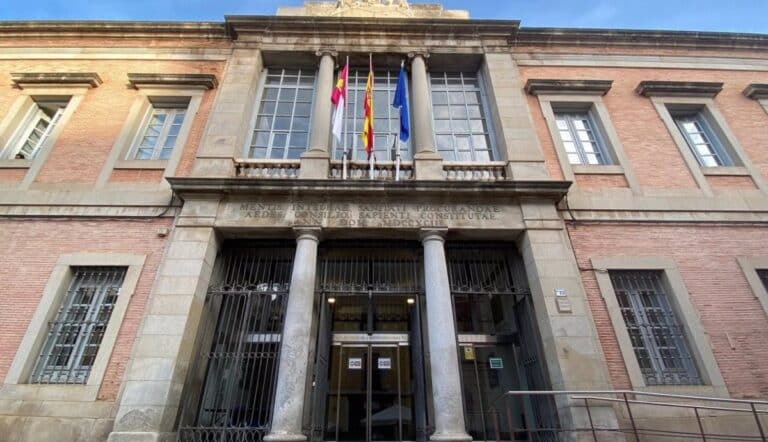 La Ley de Medidas Administrativas y Tributarias de C-LM entra en vigor este miércoles