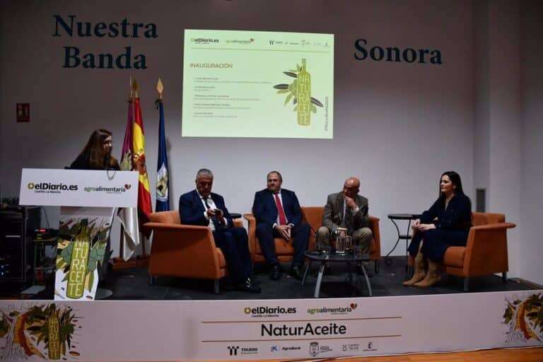 Las V Jornadas NaturAceite en Mora abordan los retos y futuro del sector del aceite de oliva