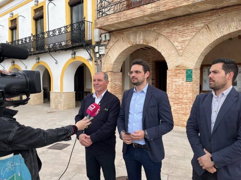 PP destaca que los propios alcaldes del PSOE se están "rebelando" frente al "impuestazo al agua" de García-Page