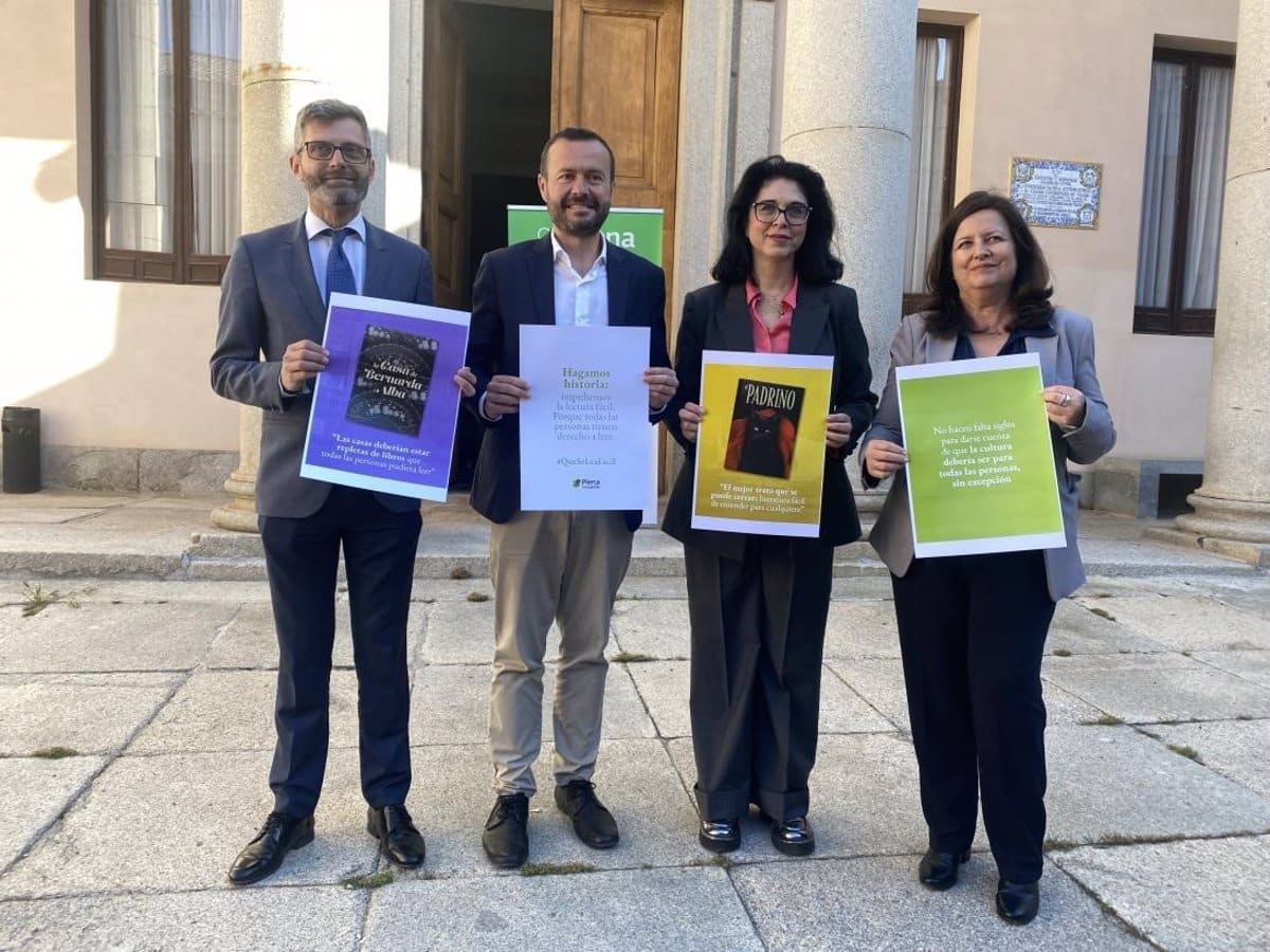 Plena inclusión C-LM celebra el Día del Libro con una lectura inclusiva del Quijote en el corazón de la UCLM