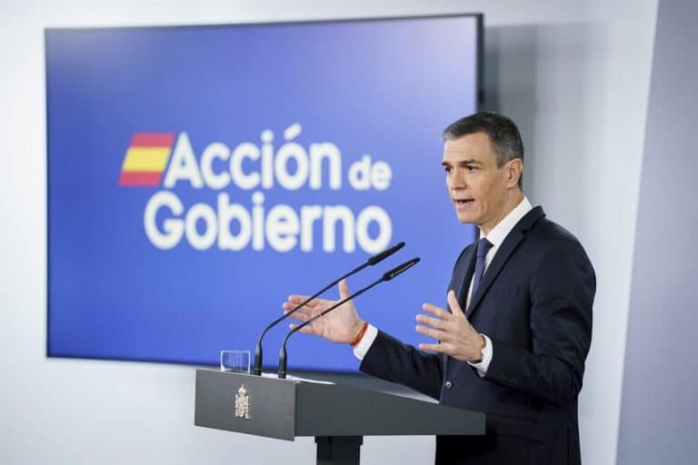 Sánchez celebra la recuperación del 99,95% de la demanda energética y agradece el civismo ciudadano