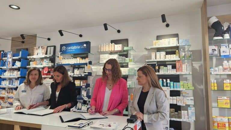 Sellado el convenio de Junta y farmacias de C-LM para que estas se sumen a la lucha contra la violencia de género