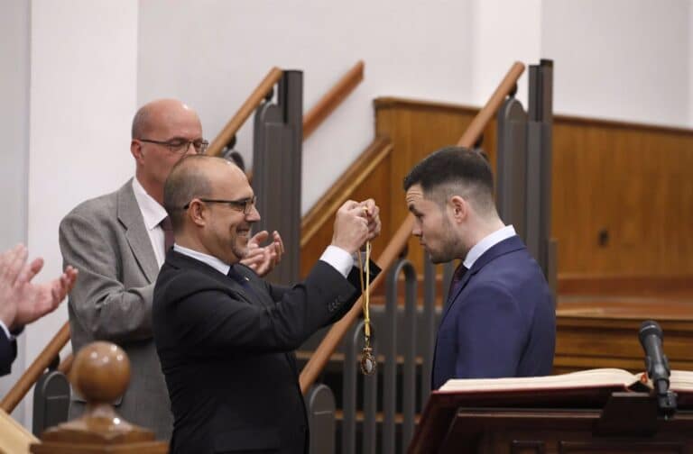 Toconar toma posesión como diputado socialista por Toledo en las Cortes de C-LM en sustitución de Sánchez Garrido