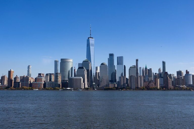 El puertollanense Agustín Escobar y su familia, entre los fallecidos en el accidente de helicóptero de Nueva York