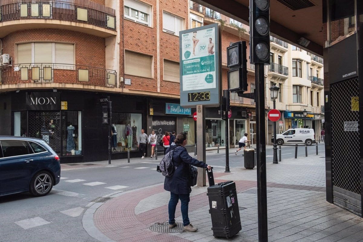 Vecinos voluntarios al rescate de viajeros atrapados, muestra de la solidaridad de C-LM tras el corte de luz