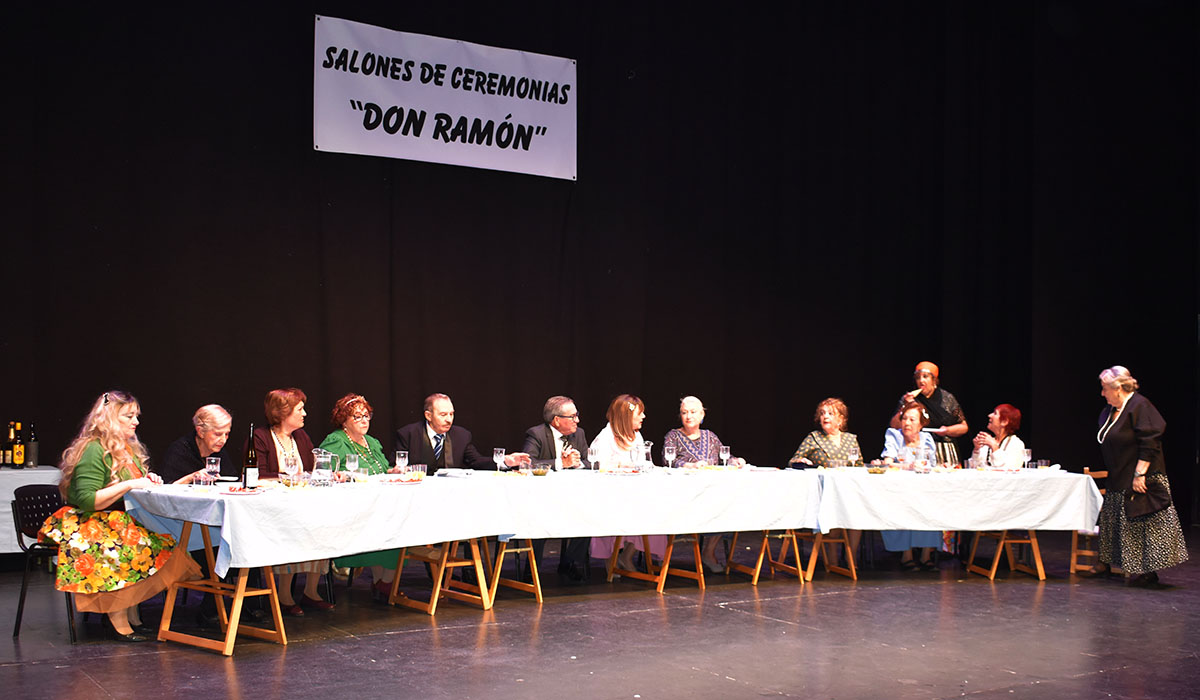 Risas con Causa: El Taller de Teatro de la Asociación de Amas de Casa Organiza una Función Benéfica 2 Risas con Causa: El Taller de Teatro de la Asociación de Amas de Casa Organiza una Función Benéfica 2