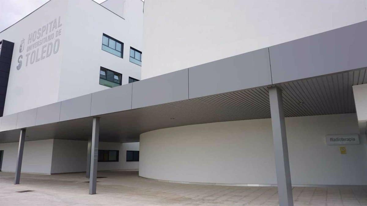 Trasladado al hospital tras sufrir una agresión por arma blanca en vía pública en Chozas de Canales (Toledo)