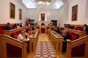 Ayuntamiento Toledo aprueba instar a Junta a evitar el traslado y cierre del Valle al Hospital Universitario