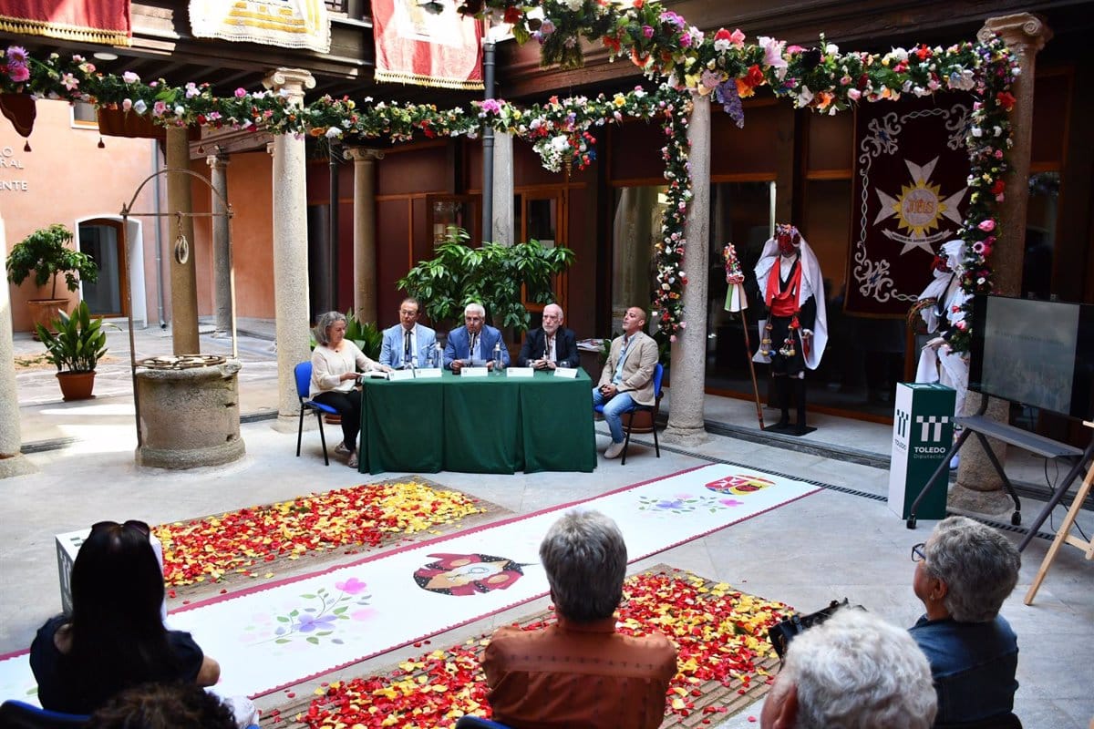 Camuñas se prepara para el Corpus y presume de que sus 'Pecados y Danzantes' tiene el relevo generacional garantizado