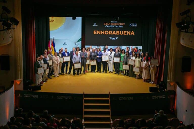 Castilla-La Mancha reconoce sus mejores alimentos de calidad en la entrega de los Premios Gran Selección Campo y Alma