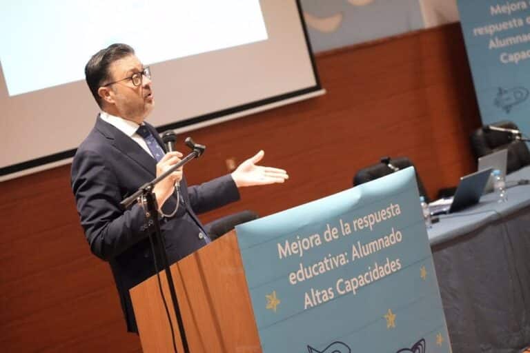 Centros educativos de C-LM incorporan el lunes una guía para el alumnado de altas capacidades