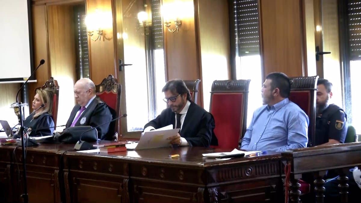 Comienza el juicio del acusado de matar a dos personas en Albacete con jurado elegido y alegatos iniciales