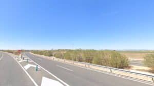 Cortado el paso de vehículos en el kilómetro 54 de la A-43, en sentido Valencia, por incendio de un camión