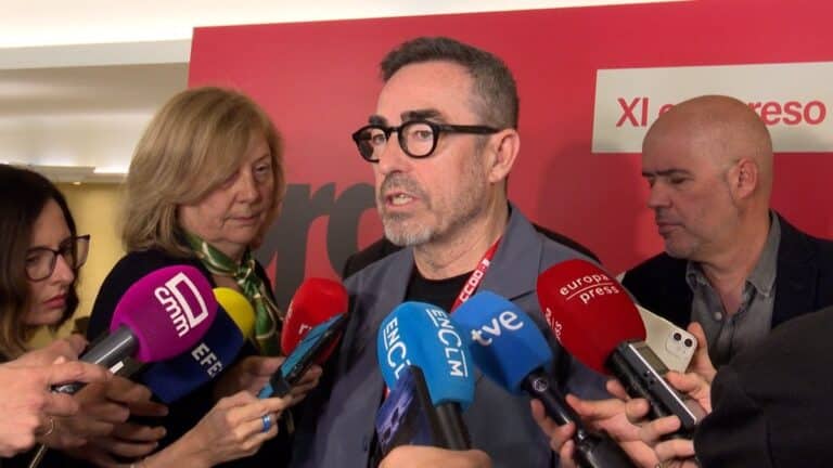 De la Rosa da el relevo a la nueva dirección de CCOO C-LM para que el sindicato siga siendo "un instrumento útil"