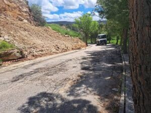 Despejado el acceso de Auñón (Guadalajara) afectado por un desprendimiento de tierras