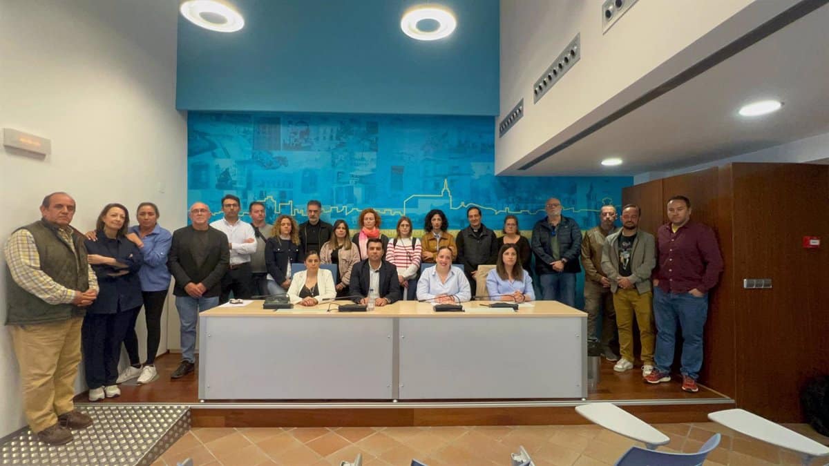 El Consejo Escolar Municipal respalda a la comunidad educativa de Torrijos y niega acoso a un niño con autismo