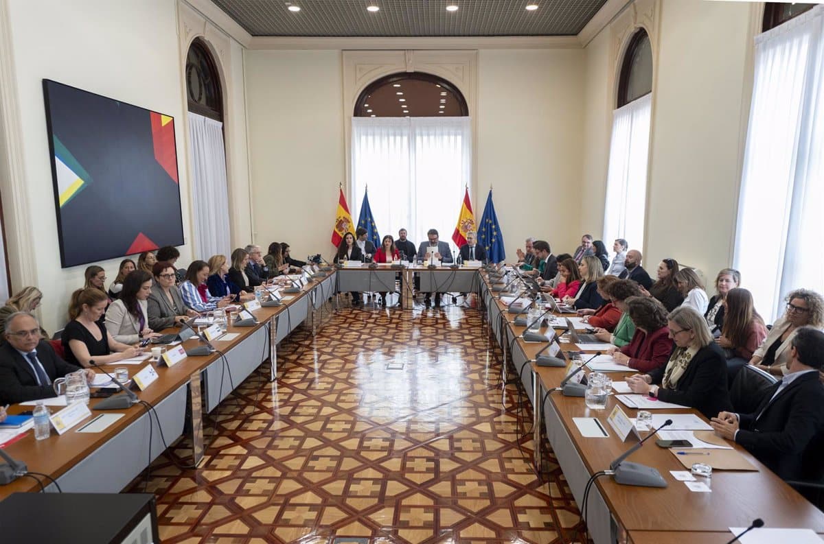 El Gobierno informará el miércoles a las CCAA de la capacidad de acogida de menores migrantes de cada territorio