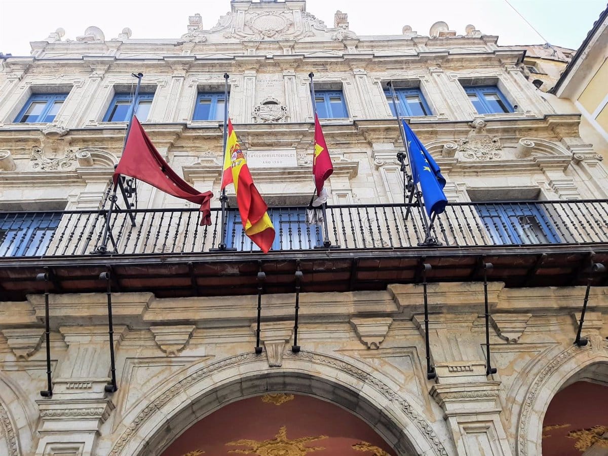 El pleno del Ayuntamiento solicita la renovación del título de Cuenca como Ciudad Amiga de la Infancia