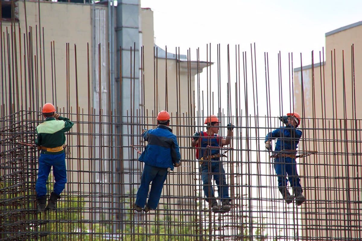 El desempleo baja en 3.472 personas en abril en C-LM, que contabiliza 127.277 parados