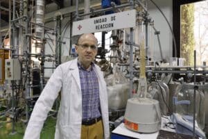 El profesor de UCLM Manuel Andrés Rodrigo recibe la distinción honorífica de la Sociedad Internacional de Electroquímica