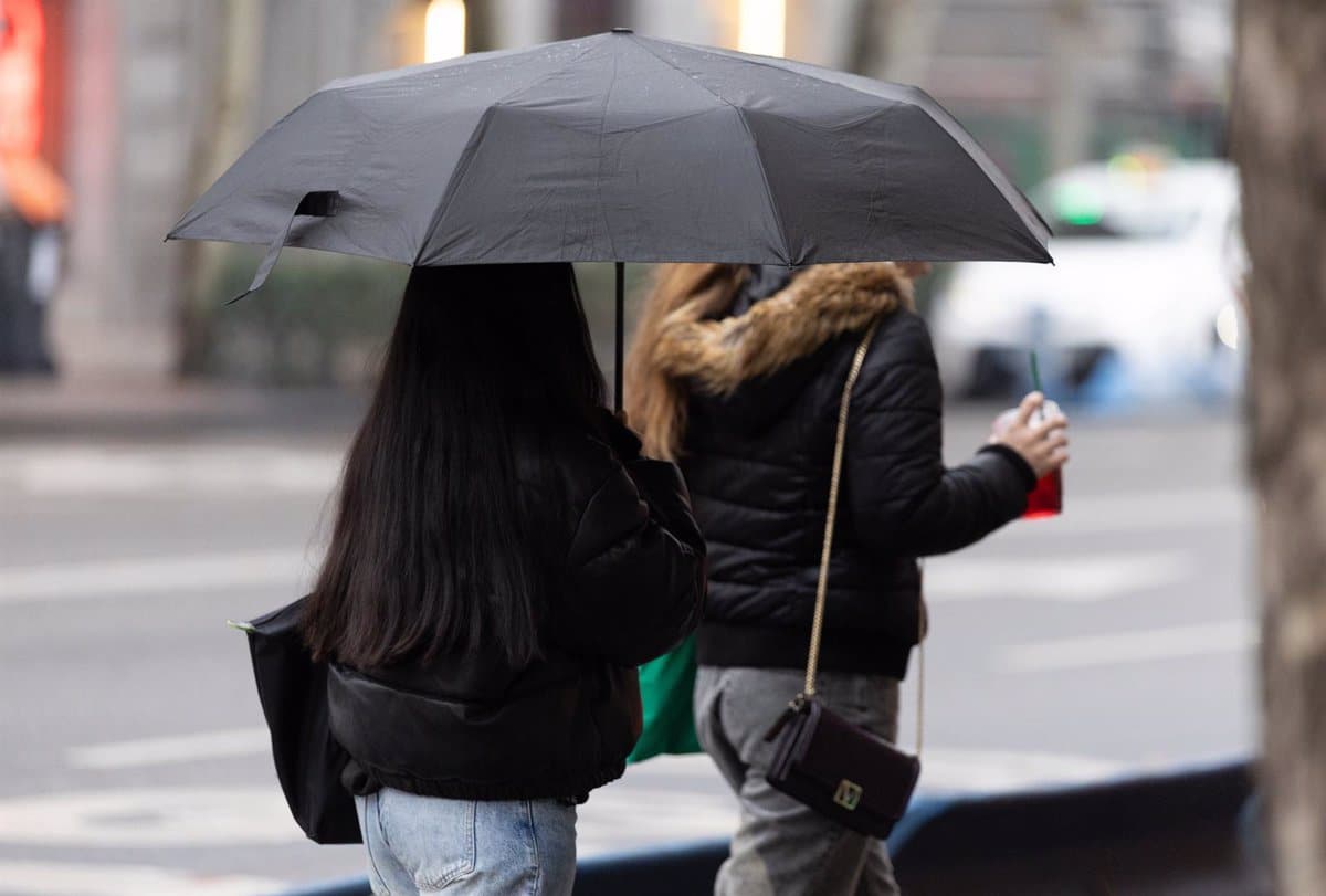 El tiempo inestable predominará toda la semana, con lluvias por toda España, pero las temperaturas subirán