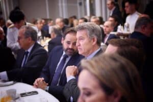 Feijóo, sobre Núñez, dice que quiere "ser alcalde de C-LM" y lamenta que no pudiera en 2023: "El balón pegó en el poste"