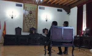 Fiscal pide rebajar de 25 a 15 años la pena al acusado de matar a puñaladas a su compañero de piso en Yeles