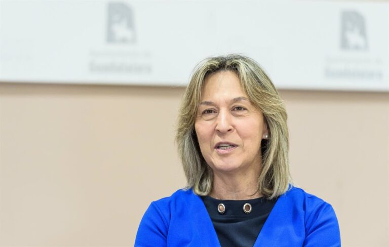 Guarinos dice que el Ayuntamiento no puede actuar en la huelga de autobuses y espera que se solucione lo antes posible