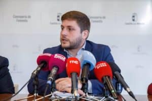 Hernando se iba a reunir con Puente en el apagón y espera retomar el encuentro para avanzar sobre el AVE a Extremadura