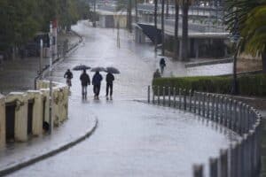 La Aemet eleva este viernes el aviso a nivel naranja por chubascos, vientos y granizo en centro y este Peninsular