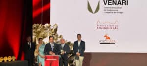 La Diputación de Ciudad Real y ASICCAZA reciben en Madrid el galardón de Mediaset España al Mejor Proyecto de Formación Gastronómica por "Venari"