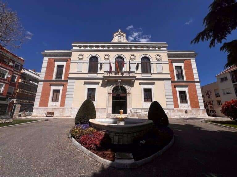 La Diputación de Guadalajara presentará alegaciones al anteproyecto del servicio de autobús Madrid-Valencia