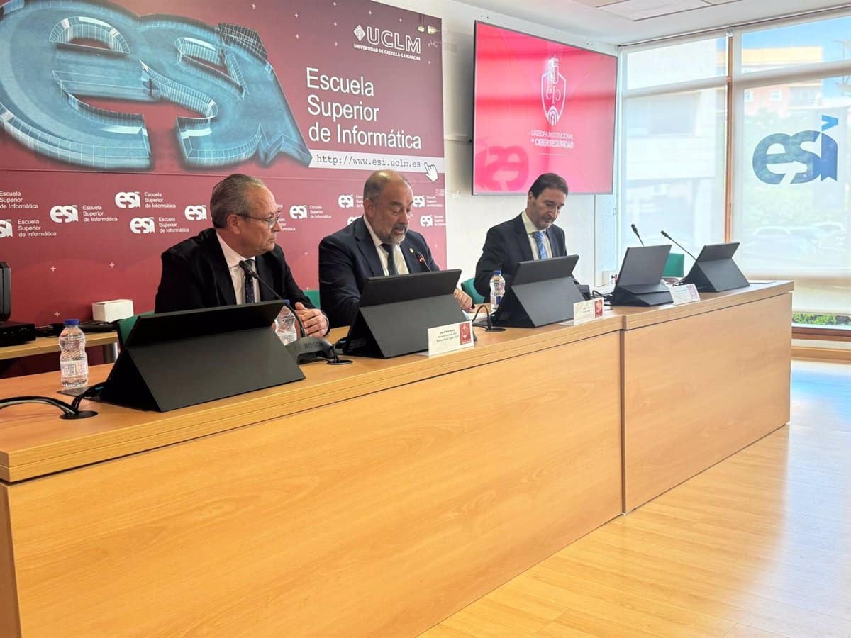 La ciberseguridad se convierte en prioridad para la UCLM con la creación de una nueva cátedra financiada por la Junta