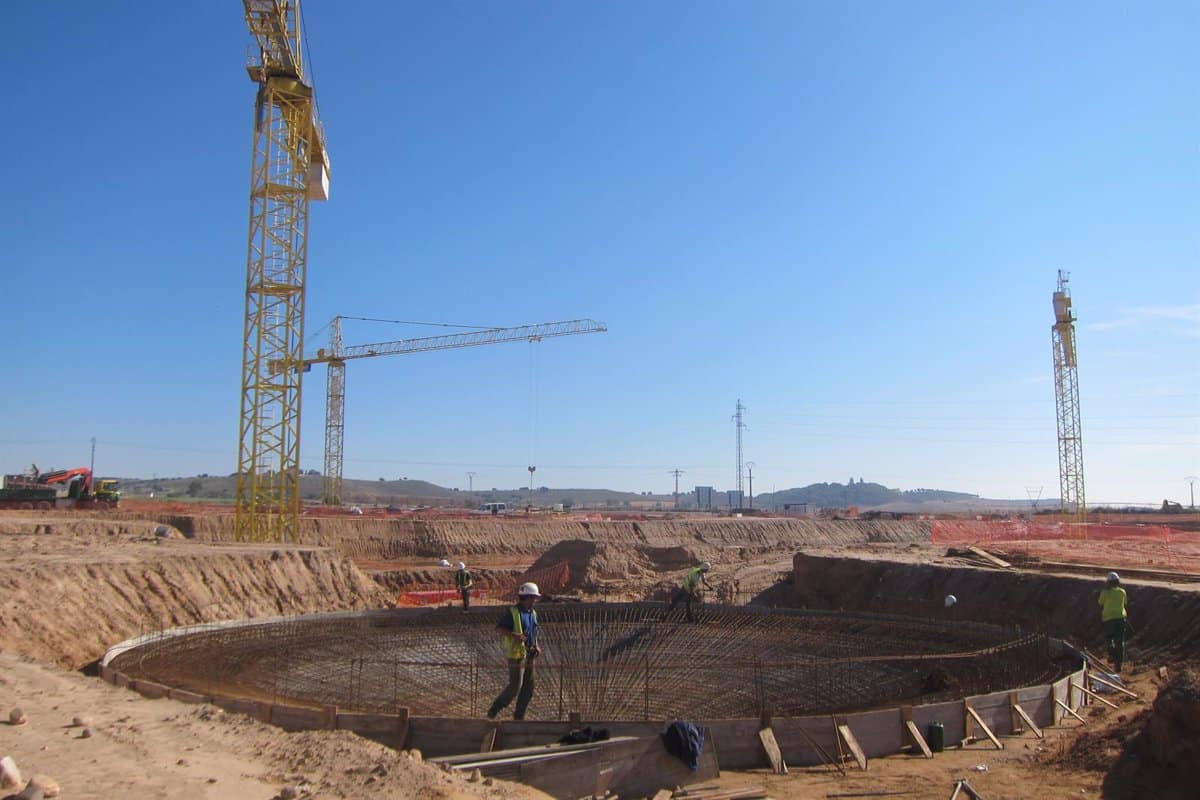 La falta de mano de obra en construcción en Guadalajara lleva a APEC a hacer un plan piloto para 'captar' trabajadores