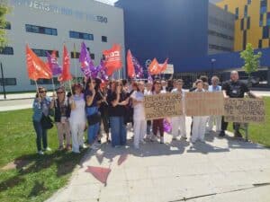 La plantilla de limpieza del Hospital de Toledo se concentra en protesta ante diversos conflicto laborales