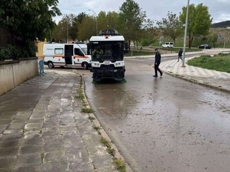Once intervenciones por la lluvia en Cuenca de los bomberos y los voluntarios de protección civil