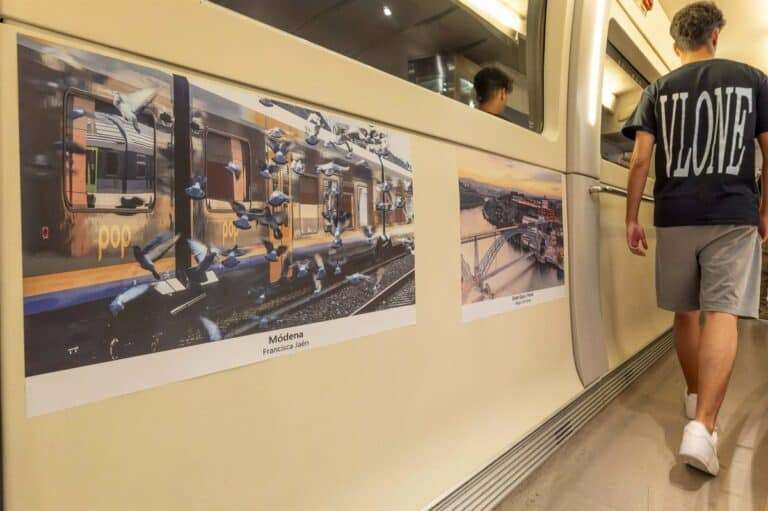 Renfe y la Fundación de los Ferrocarriles Españoles presentan a bordo de un AVE la exposición 'Caminos de Hierro'