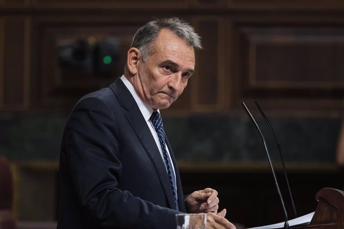 Santiago (IU) pide a grupos que no obstruyan la reducción de jornada e insta a PP y Junts a pronunciarse