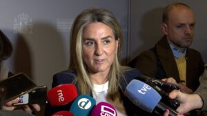Tolón ve "gravísimo" que se filtren mensajes entre particulares y no entra a valorar los WhatsApp entre Sánchez y Ábalos