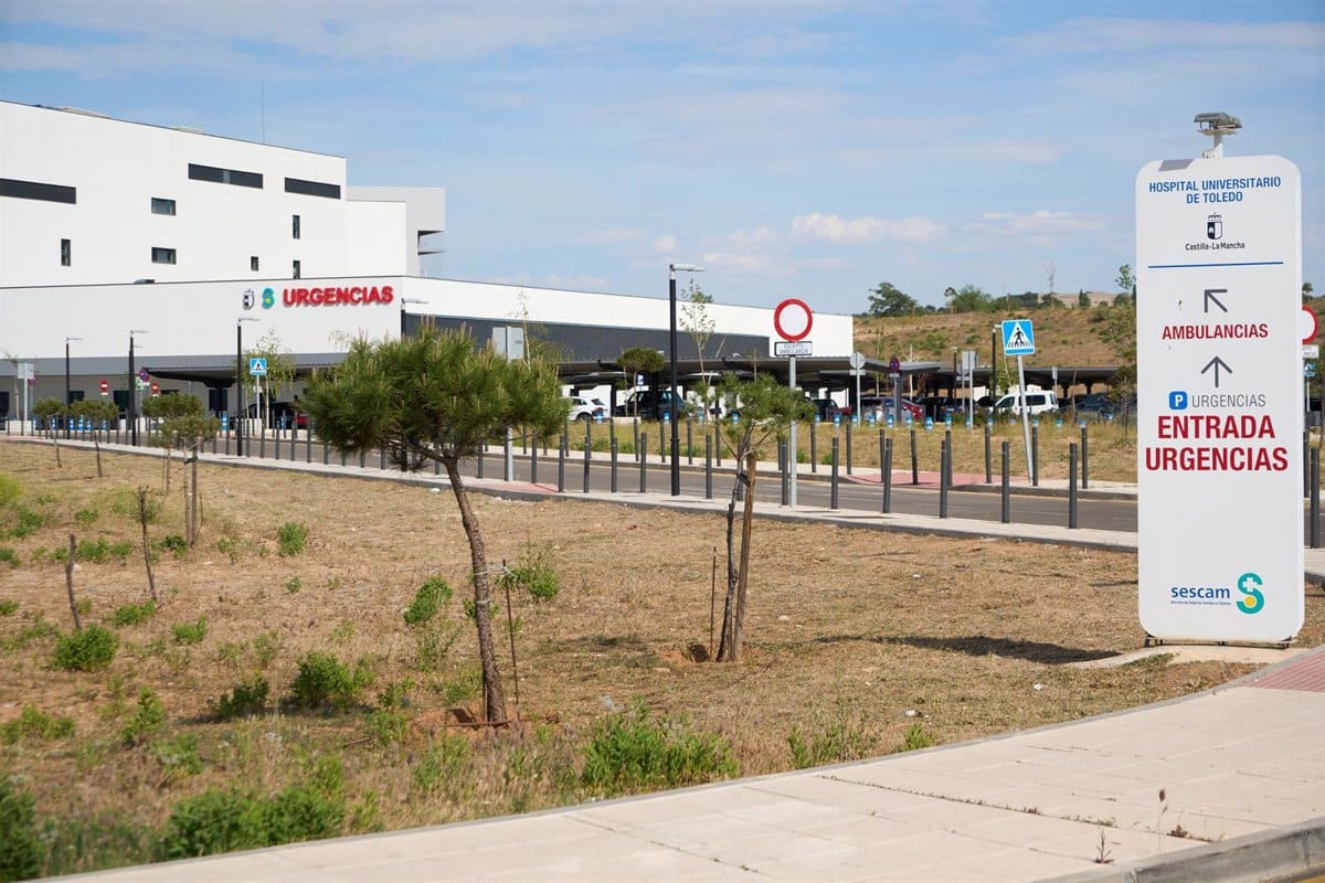 Trasladan al hospital a un niño de 9 años tras la salida de vía de un turismo en Villarrubia de Santiago