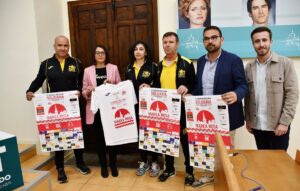 Una 'Marea Rosa' comprometida con el cáncer, la ataxia y el alzhéimer participará en la Carrera Nocturna de Fuensalida