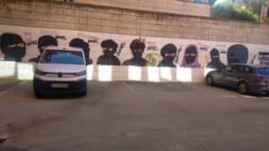 Ataque islamófobo al mural dedicado a las mujeres históricas de la Facultad de Trabajo Social de Cuenca
